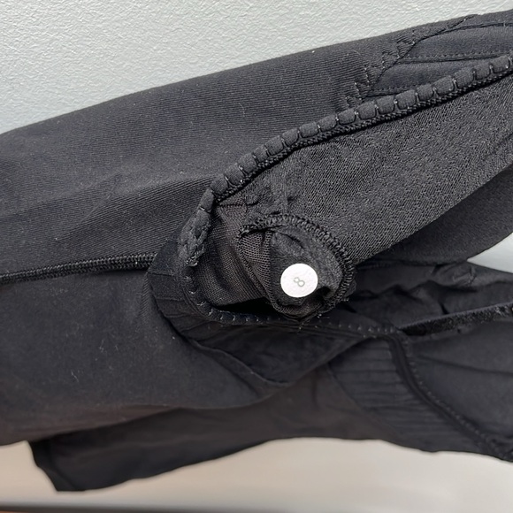 Lululemon black tank size 8 - Picture 5 of 6